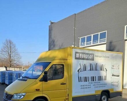 Желтый Мерседес Sprinter, объемом двигателя 2.15 л и пробегом 298 тыс. км за 7900 $, фото 10 на Automoto.ua
