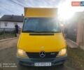 Желтый Мерседес Sprinter, объемом двигателя 2.15 л и пробегом 380 тыс. км за 5900 $, фото 4 на Automoto.ua