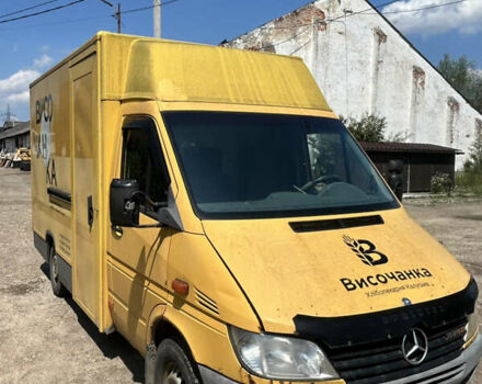 Жовтий Мерседес Sprinter, об'ємом двигуна 2.15 л та пробігом 350 тис. км за 5000 $, фото 1 на Automoto.ua