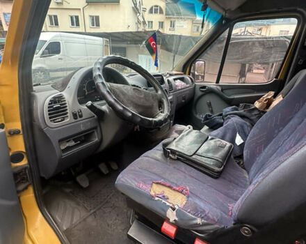 Желтый Мерседес Sprinter, объемом двигателя 2.19 л и пробегом 712 тыс. км за 7200 $, фото 6 на Automoto.ua
