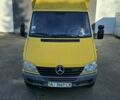 Желтый Мерседес Sprinter, объемом двигателя 2.15 л и пробегом 298 тыс. км за 7900 $, фото 5 на Automoto.ua