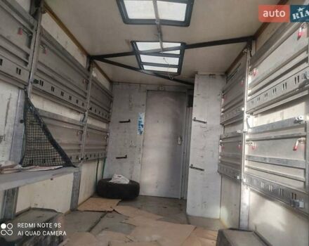 Желтый Мерседес Sprinter, объемом двигателя 2.15 л и пробегом 380 тыс. км за 5900 $, фото 6 на Automoto.ua