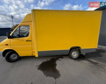 Желтый Мерседес Sprinter, объемом двигателя 2.15 л и пробегом 507 тыс. км за 3999 $, фото 8 на Automoto.ua