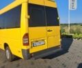 Желтый Мерседес Sprinter, объемом двигателя 2.15 л и пробегом 450 тыс. км за 14000 $, фото 23 на Automoto.ua