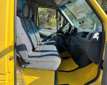 Желтый Мерседес Sprinter, объемом двигателя 2.7 л и пробегом 343 тыс. км за 17500 $, фото 13 на Automoto.ua