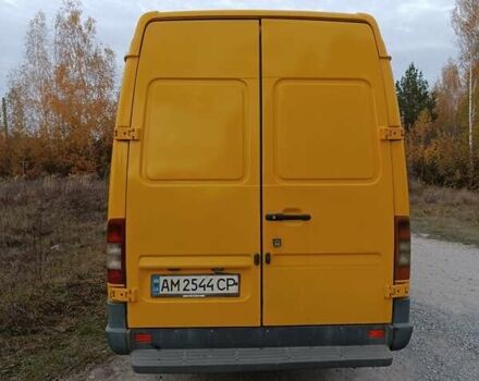 Желтый Мерседес Sprinter, объемом двигателя 2.15 л и пробегом 406 тыс. км за 9800 $, фото 6 на Automoto.ua
