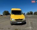 Желтый Мерседес Sprinter, объемом двигателя 2.7 л и пробегом 343 тыс. км за 17500 $, фото 1 на Automoto.ua