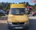 Желтый Мерседес Sprinter, объемом двигателя 2.15 л и пробегом 450 тыс. км за 4500 $, фото 1 на Automoto.ua