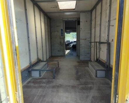 Желтый Мерседес Sprinter, объемом двигателя 2.15 л и пробегом 450 тыс. км за 4500 $, фото 2 на Automoto.ua