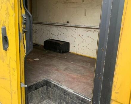 Жовтий Мерседес Sprinter, об'ємом двигуна 2.1 л та пробігом 150 тис. км за 8500 $, фото 6 на Automoto.ua
