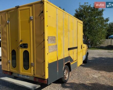 Желтый Мерседес Sprinter, объемом двигателя 2.15 л и пробегом 450 тыс. км за 4500 $, фото 5 на Automoto.ua