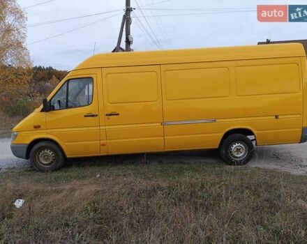 Жовтий Мерседес Sprinter, об'ємом двигуна 2.15 л та пробігом 435 тис. км за 9400 $, фото 5 на Automoto.ua