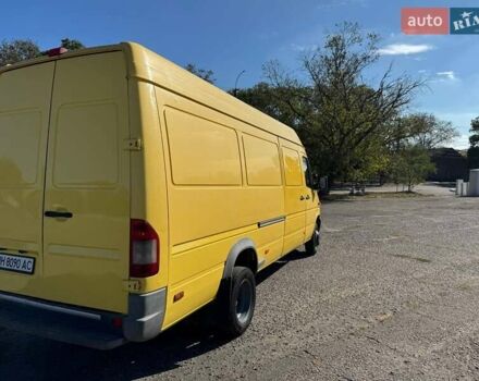 Желтый Мерседес Sprinter, объемом двигателя 2.7 л и пробегом 343 тыс. км за 17500 $, фото 8 на Automoto.ua