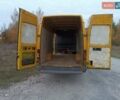 Желтый Мерседес Sprinter, объемом двигателя 2.15 л и пробегом 406 тыс. км за 9800 $, фото 14 на Automoto.ua