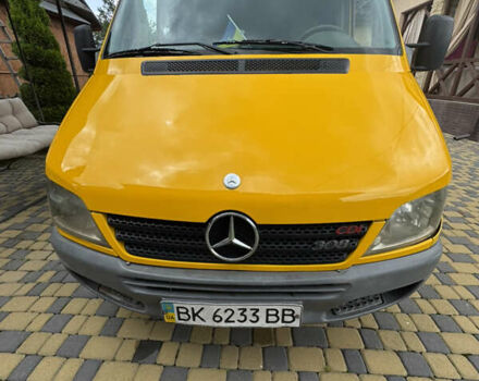 Желтый Мерседес Sprinter, объемом двигателя 0 л и пробегом 450 тыс. км за 7600 $, фото 2 на Automoto.ua