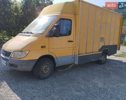 Желтый Мерседес Sprinter, объемом двигателя 2.15 л и пробегом 450 тыс. км за 4500 $, фото 8 на Automoto.ua