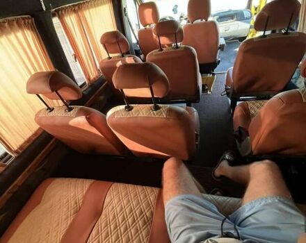 Желтый Мерседес Sprinter, объемом двигателя 2.15 л и пробегом 450 тыс. км за 14000 $, фото 7 на Automoto.ua