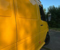 Желтый Мерседес Sprinter, объемом двигателя 2.2 л и пробегом 399 тыс. км за 7800 $, фото 13 на Automoto.ua