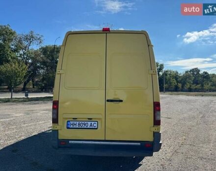 Желтый Мерседес Sprinter, объемом двигателя 2.7 л и пробегом 343 тыс. км за 17500 $, фото 3 на Automoto.ua