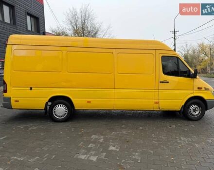 Жовтий Мерседес Sprinter, об'ємом двигуна 2.2 л та пробігом 540 тис. км за 8300 $, фото 3 на Automoto.ua