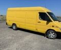 Желтый Мерседес Sprinter, объемом двигателя 2.15 л и пробегом 200 тыс. км за 8800 $, фото 10 на Automoto.ua