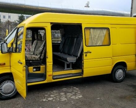 Жовтий Мерседес Sprinter, об'ємом двигуна 2.2 л та пробігом 238 тис. км за 15090 $, фото 16 на Automoto.ua