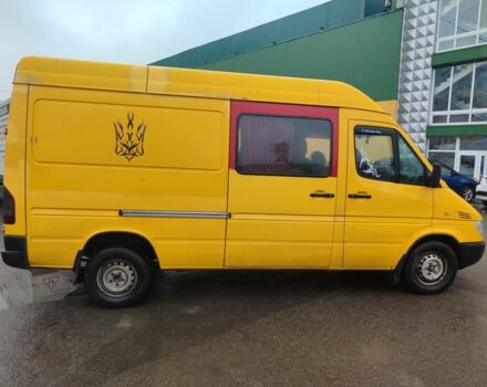Желтый Мерседес Sprinter, объемом двигателя 2.1 л и пробегом 464 тыс. км за 7500 $, фото 10 на Automoto.ua