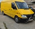 Жовтий Мерседес Sprinter, об'ємом двигуна 2.1 л та пробігом 550 тис. км за 6750 $, фото 1 на Automoto.ua
