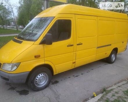 Желтый Мерседес Sprinter, объемом двигателя 2.15 л и пробегом 10 тыс. км за 9990 $, фото 1 на Automoto.ua