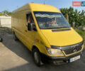 Желтый Мерседес Sprinter, объемом двигателя 2.2 л и пробегом 297 тыс. км за 7600 $, фото 5 на Automoto.ua