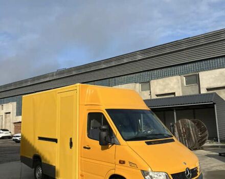 Желтый Мерседес Sprinter, объемом двигателя 0 л и пробегом 222 тыс. км за 12777 $, фото 1 на Automoto.ua