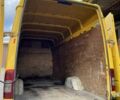 Желтый Мерседес Sprinter, объемом двигателя 2.15 л и пробегом 400 тыс. км за 8200 $, фото 4 на Automoto.ua