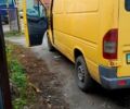 Желтый Мерседес Sprinter, объемом двигателя 2.1 л и пробегом 544 тыс. км за 5800 $, фото 6 на Automoto.ua