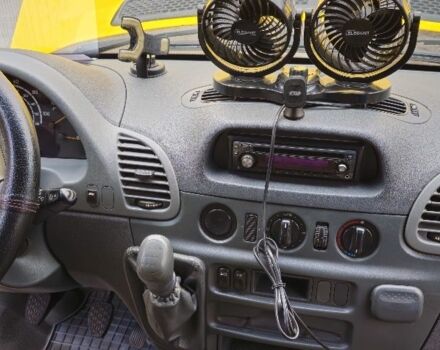 Жовтий Мерседес Sprinter, об'ємом двигуна 2.2 л та пробігом 238 тис. км за 15090 $, фото 4 на Automoto.ua