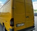 Желтый Мерседес Sprinter, объемом двигателя 2.1 л и пробегом 500 тыс. км за 9500 $, фото 2 на Automoto.ua