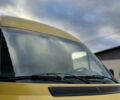 Желтый Мерседес Sprinter, объемом двигателя 2.15 л и пробегом 400 тыс. км за 8200 $, фото 3 на Automoto.ua