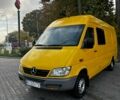 Желтый Мерседес Sprinter, объемом двигателя 2.1 л и пробегом 500 тыс. км за 9500 $, фото 1 на Automoto.ua
