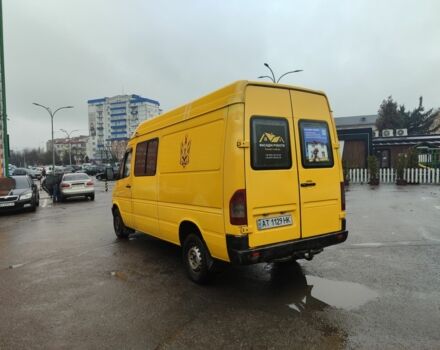 Желтый Мерседес Sprinter, объемом двигателя 2.1 л и пробегом 464 тыс. км за 7500 $, фото 7 на Automoto.ua