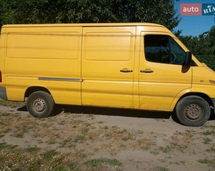 Желтый Мерседес Sprinter, объемом двигателя 2.5 л и пробегом 537 тыс. км за 5800 $, фото 2 на Automoto.ua