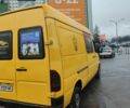 Желтый Мерседес Sprinter, объемом двигателя 2.1 л и пробегом 464 тыс. км за 7500 $, фото 8 на Automoto.ua