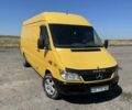 Желтый Мерседес Sprinter, объемом двигателя 2.15 л и пробегом 200 тыс. км за 8800 $, фото 1 на Automoto.ua