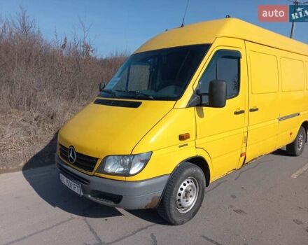 Желтый Мерседес Sprinter, объемом двигателя 2.15 л и пробегом 375 тыс. км за 6100 $, фото 7 на Automoto.ua