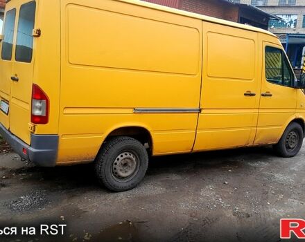 Желтый Мерседес Sprinter, объемом двигателя 2.1 л и пробегом 544 тыс. км за 5800 $, фото 5 на Automoto.ua