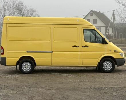 Желтый Мерседес Sprinter, объемом двигателя 2.7 л и пробегом 370 тыс. км за 10700 $, фото 7 на Automoto.ua