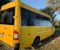 Желтый Мерседес Sprinter, объемом двигателя 2.2 л и пробегом 500 тыс. км за 8000 $, фото 2 на Automoto.ua