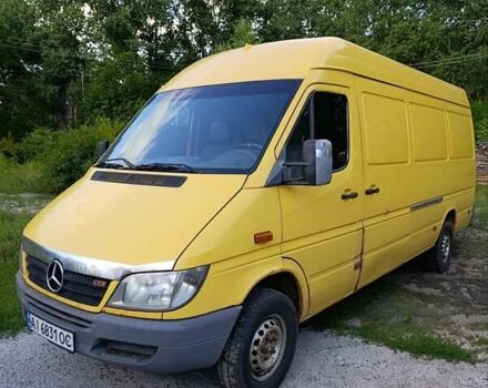 Желтый Мерседес Sprinter, объемом двигателя 2.15 л и пробегом 338 тыс. км за 7500 $, фото 15 на Automoto.ua