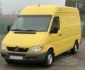 Желтый Мерседес Sprinter, объемом двигателя 2.7 л и пробегом 370 тыс. км за 10700 $, фото 6 на Automoto.ua