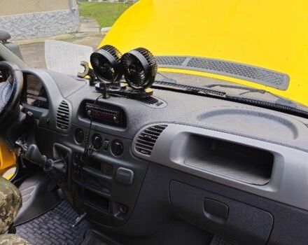 Жовтий Мерседес Sprinter, об'ємом двигуна 2.2 л та пробігом 238 тис. км за 15090 $, фото 5 на Automoto.ua