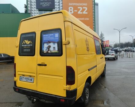 Желтый Мерседес Sprinter, объемом двигателя 2.1 л и пробегом 464 тыс. км за 7500 $, фото 9 на Automoto.ua