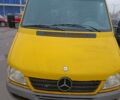 Желтый Мерседес Sprinter, объемом двигателя 2.15 л и пробегом 318 тыс. км за 8200 $, фото 2 на Automoto.ua